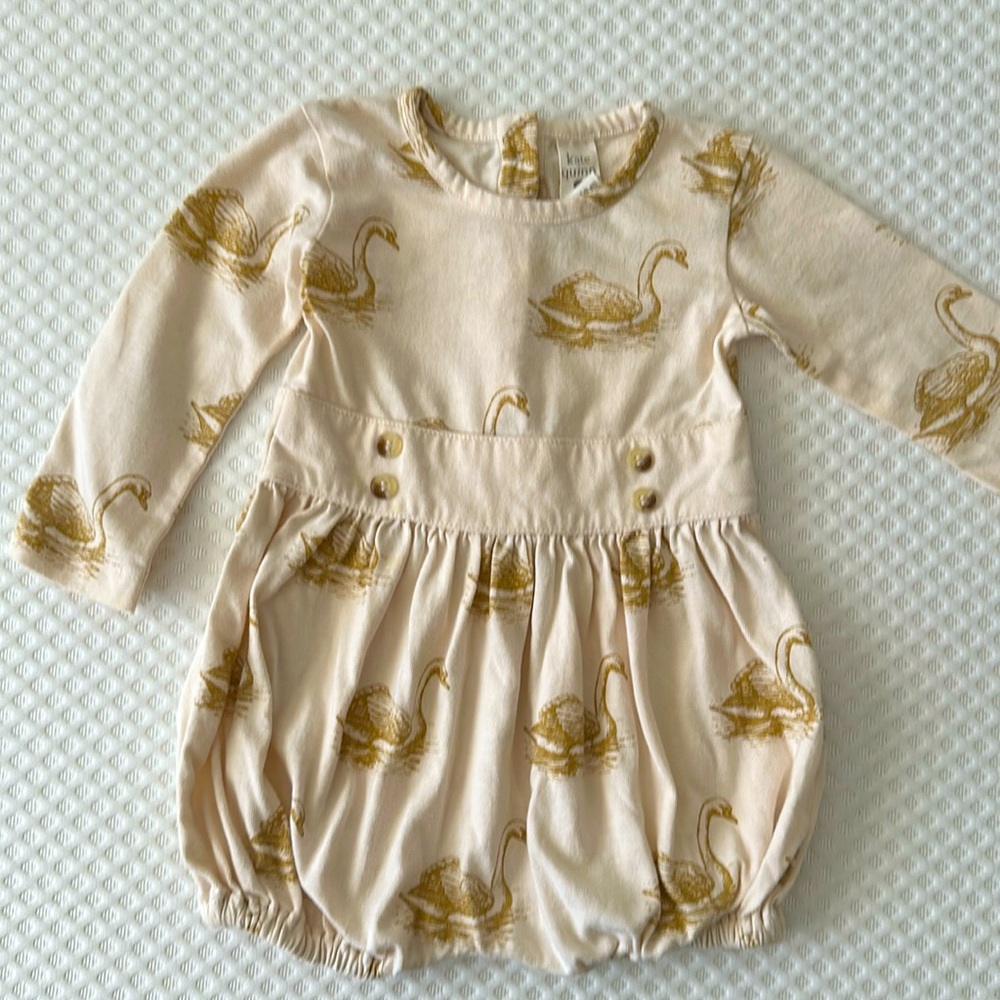 Kate Quinn Swan Long sleeve romper
